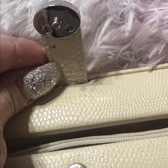 Cream Rectangular Jewelry Box - Picture 3 of 4